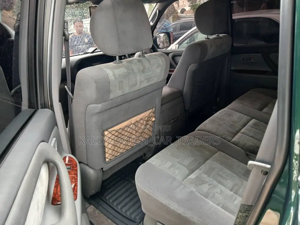 Toyota Land Cruiser 2005 Green