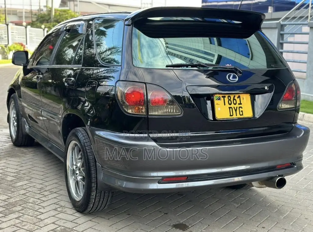 Toyota Harrier 2.4 16V 2001 Black