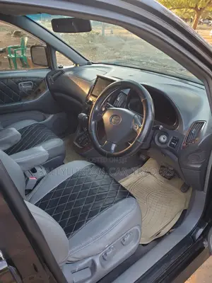 Toyota Harrier 2004 Black