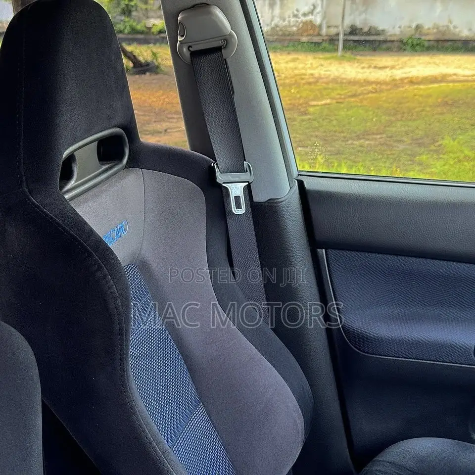 Mitsubishi Lancer Evo 2002 White