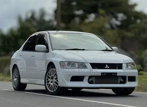 Mitsubishi Lancer Evo 2002 White