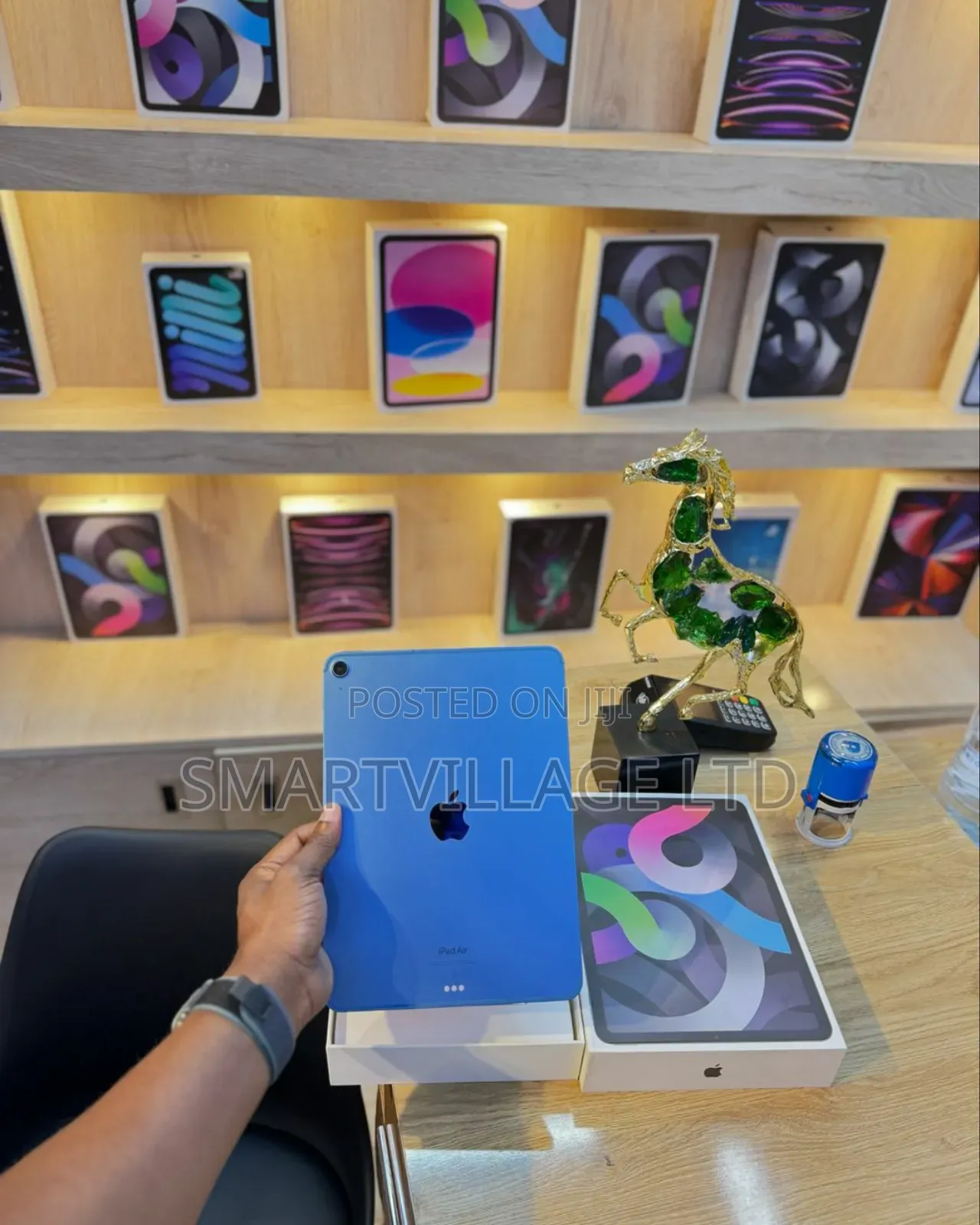 Apple iPad Air (2020) 64 GB Blue