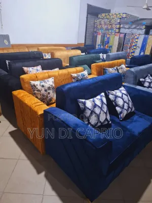 Sofa Classic Mpya Watu Wawili
