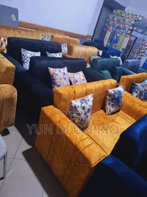 Sofa Classic Mpya Watu Wawili
