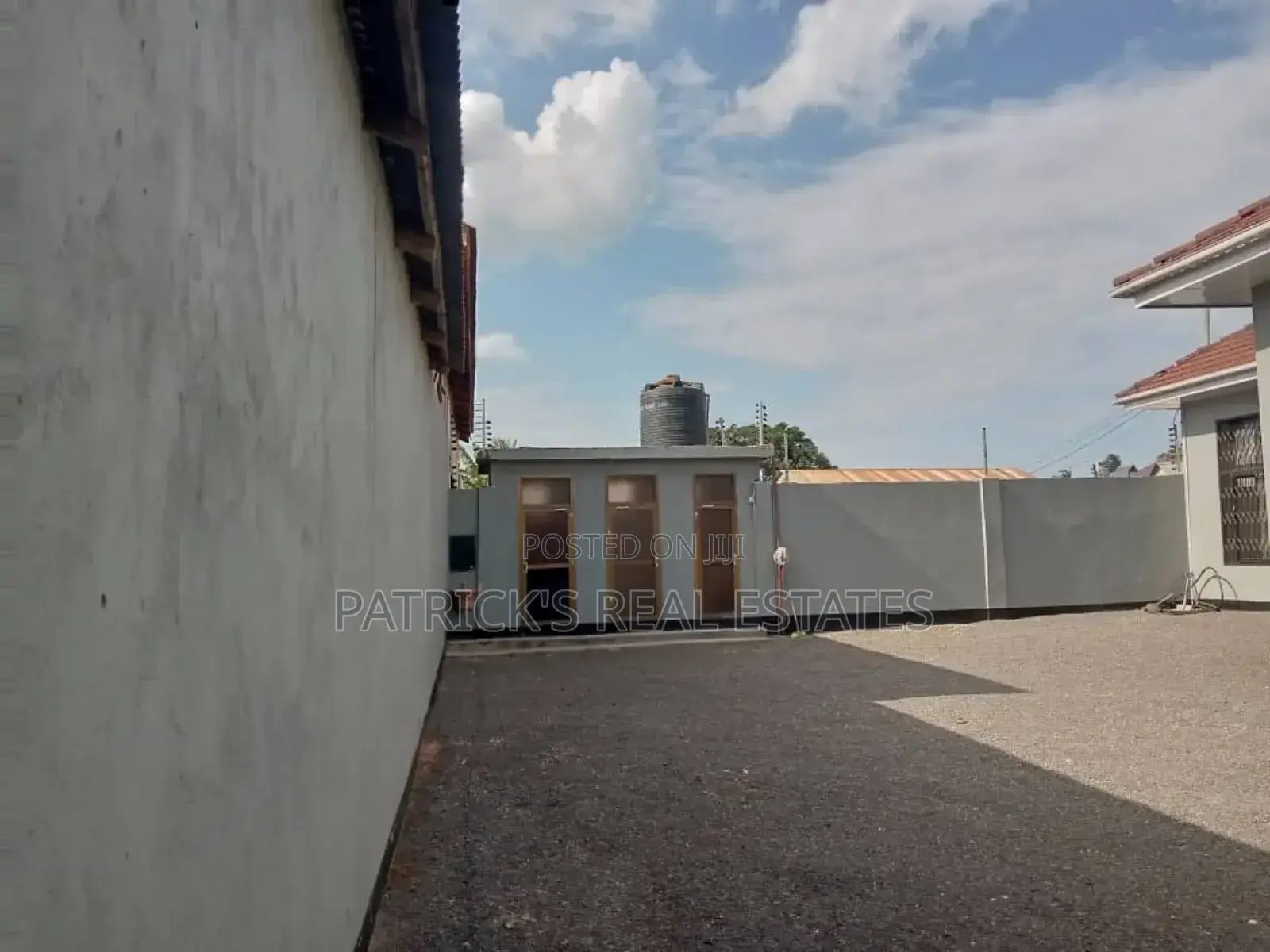 Commercial/Residense House for Sale