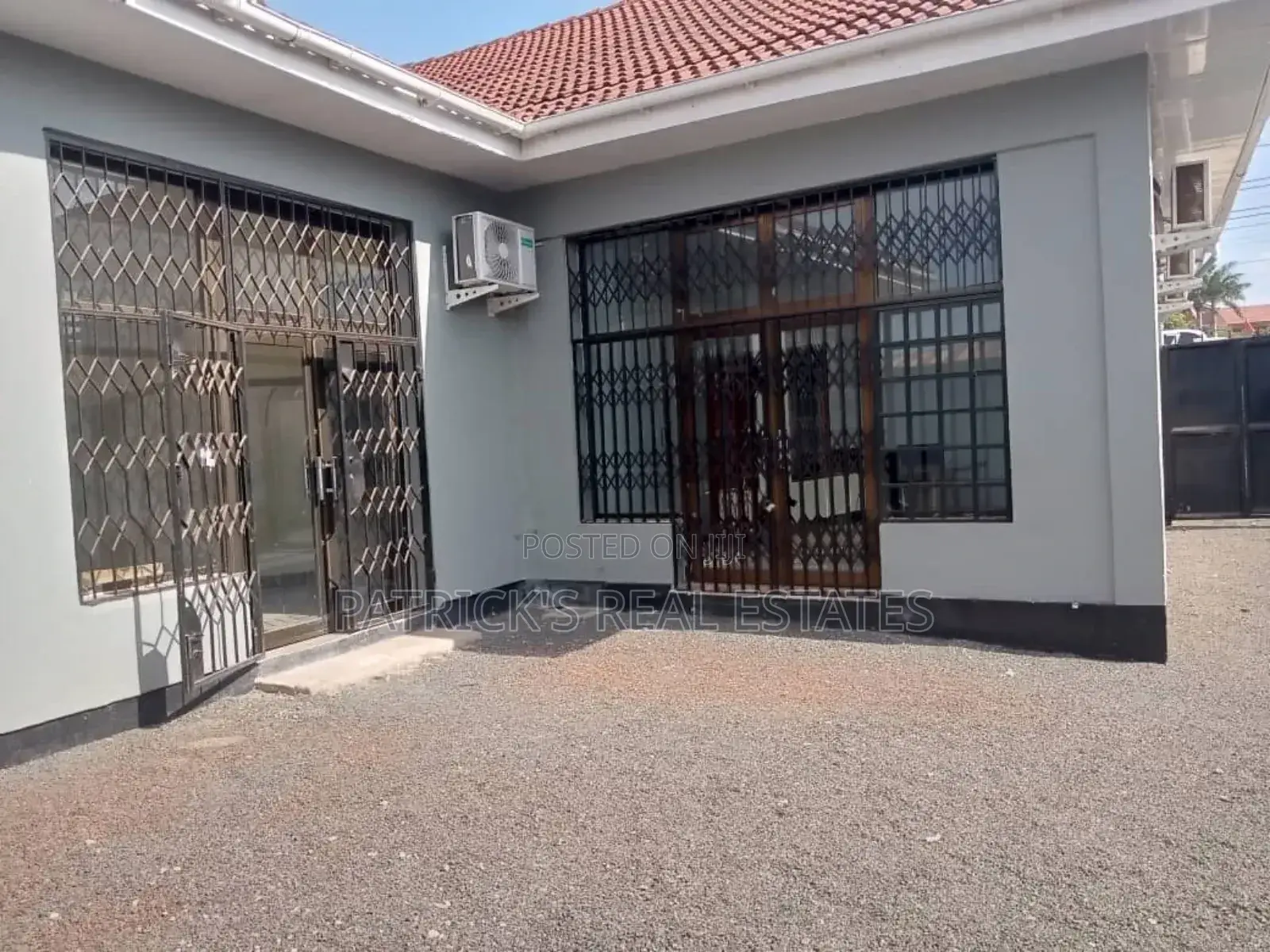 Commercial/Residense House for Sale