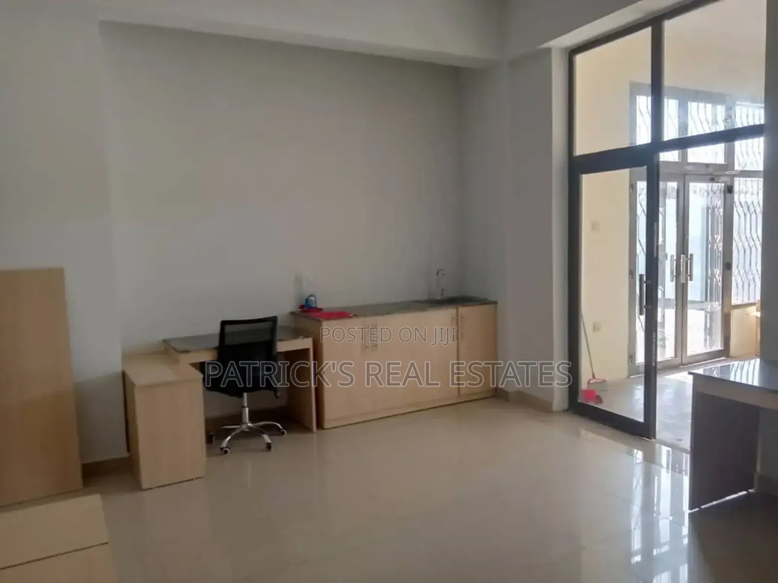 Commercial/Residense House for Sale
