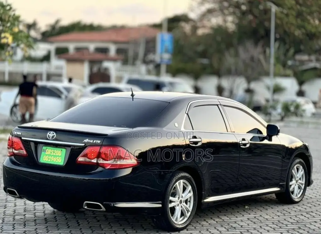 Toyota Crown 2008 Black