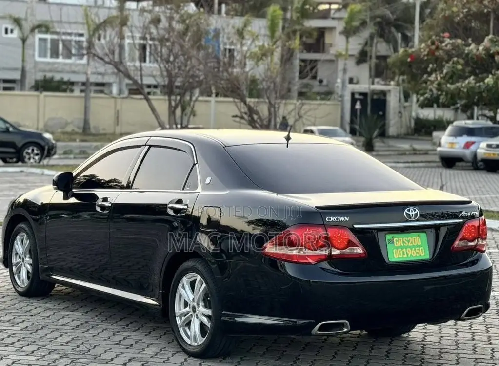 Toyota Crown 2008 Black
