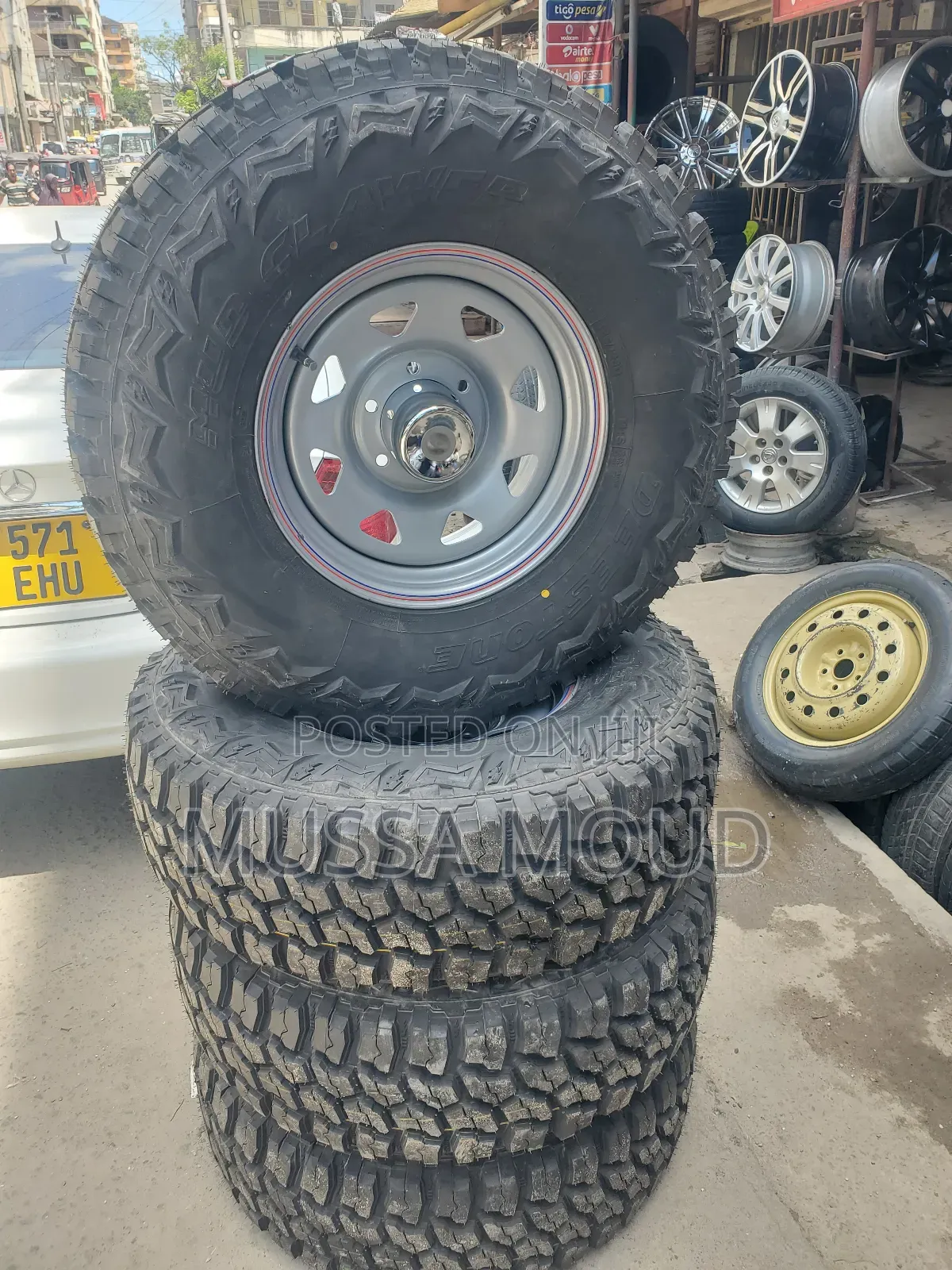 Tyre Land Cruiser Rim