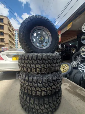 Tyre Land Cruiser Rim