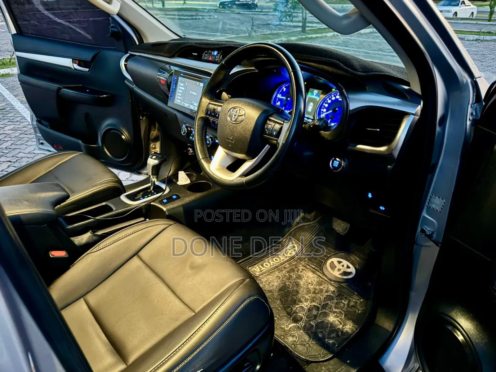 Toyota Hilux 2019 Silver