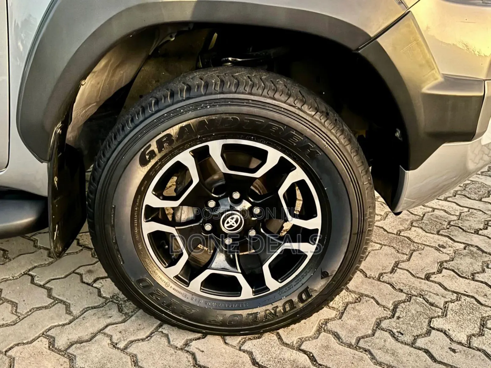Toyota Hilux 2019 Silver