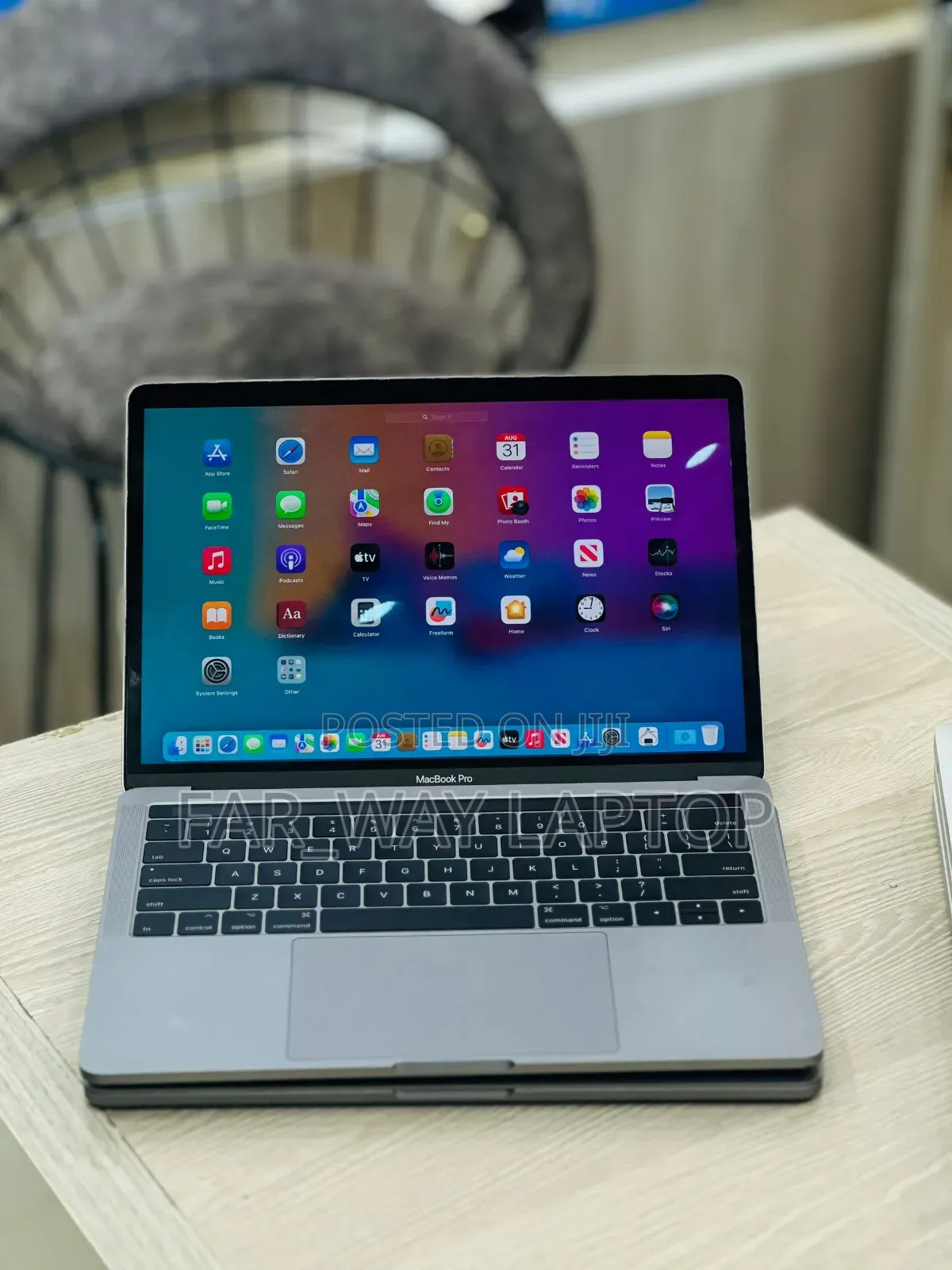Laptop Apple MacBook Pro 2017 16GB Intel Core I7 SSD 256GB