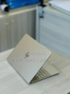 New Laptop HP Envy 13t 8GB Intel Core I7 SSD 256GB