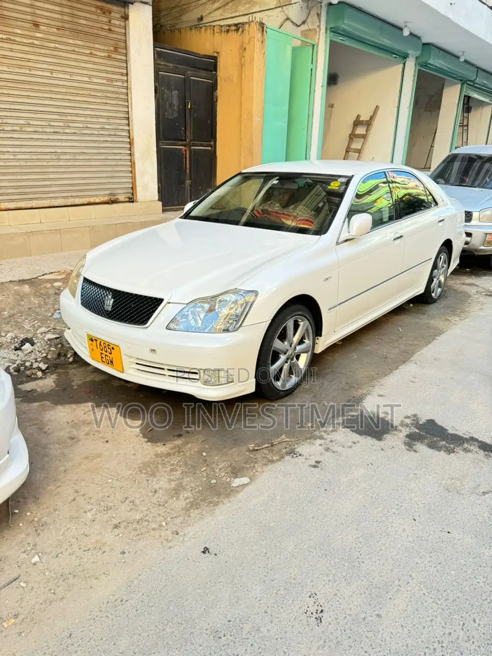 Toyota Crown Royale 2005 White