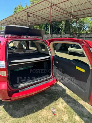 Toyota Vanguard 2009 Red