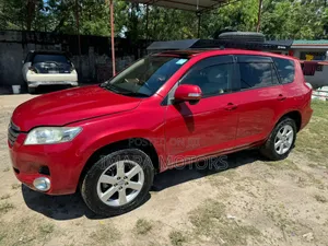 Toyota Vanguard 2009 Red
