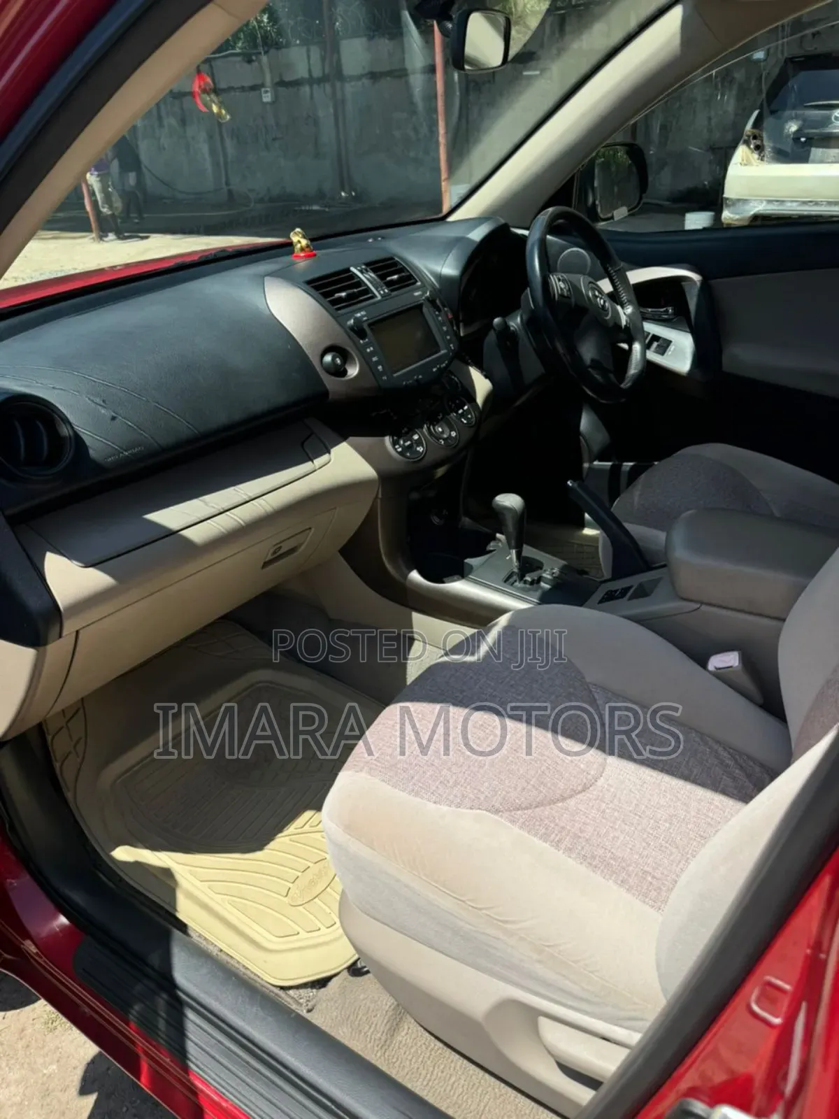 Toyota Vanguard 2009 Red