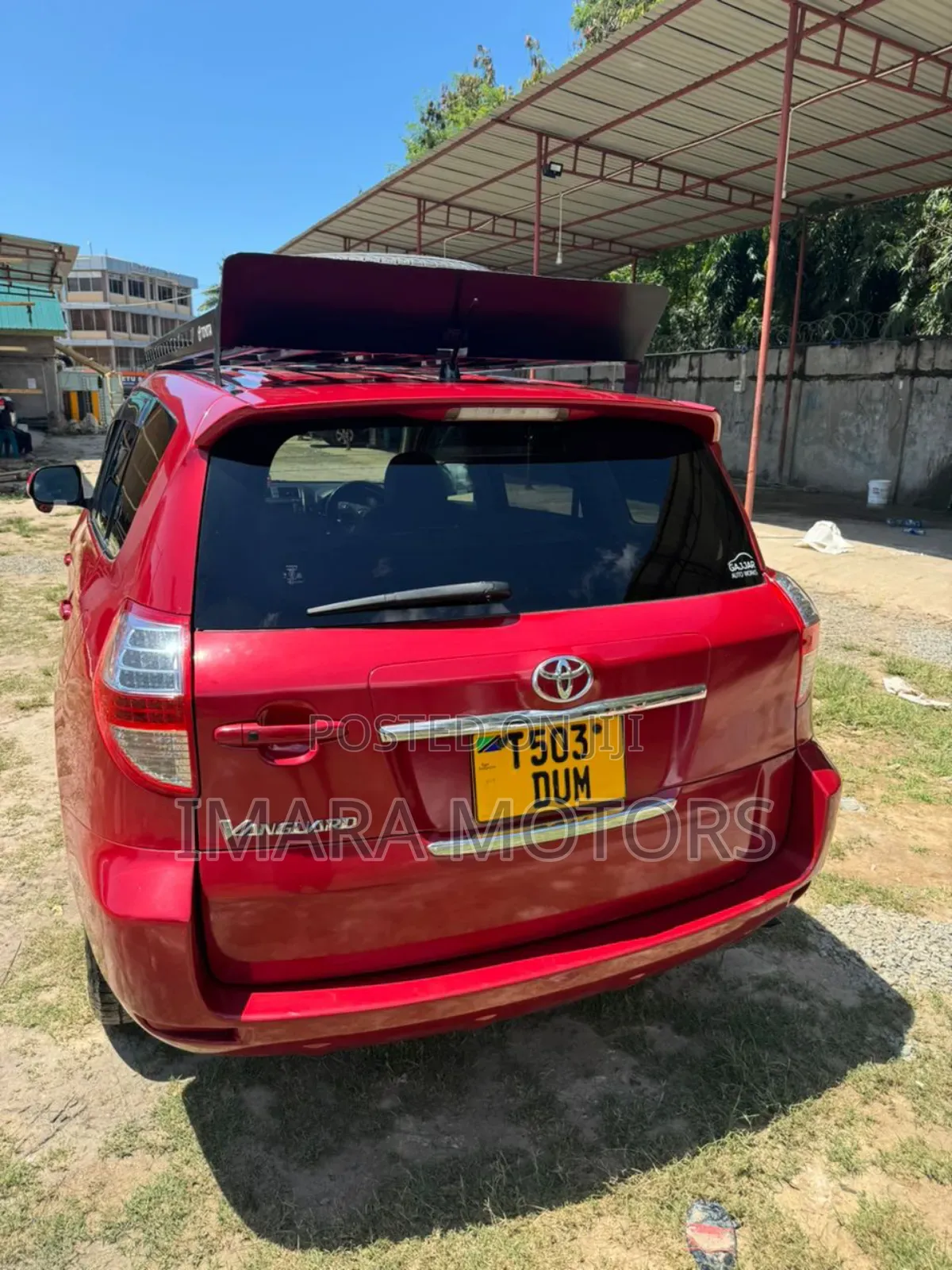 Toyota Vanguard 2009 Red