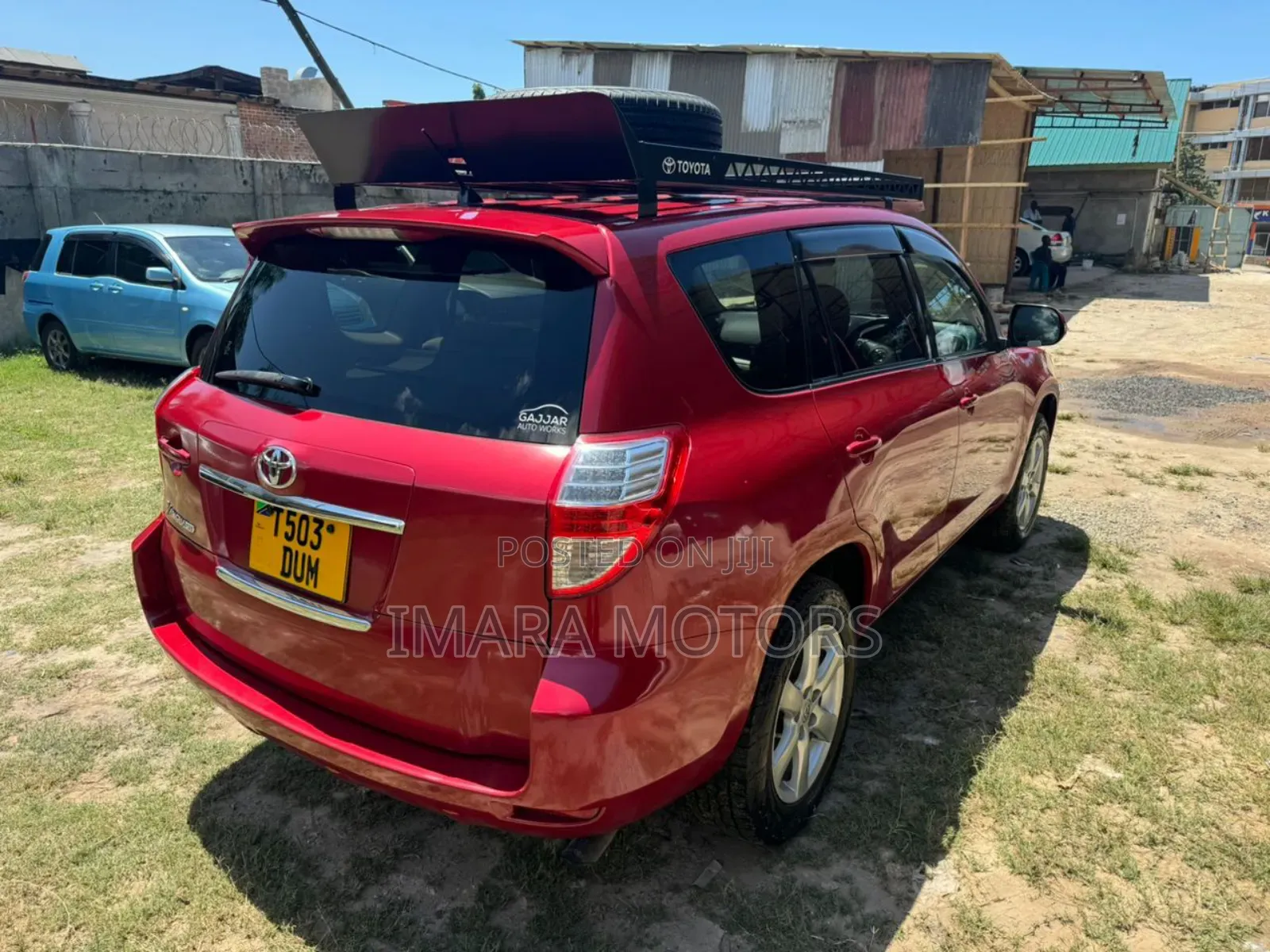 Toyota Vanguard 2009 Red