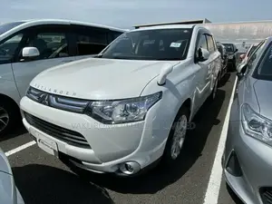 Mitsubishi Outlander 2013 Pearl