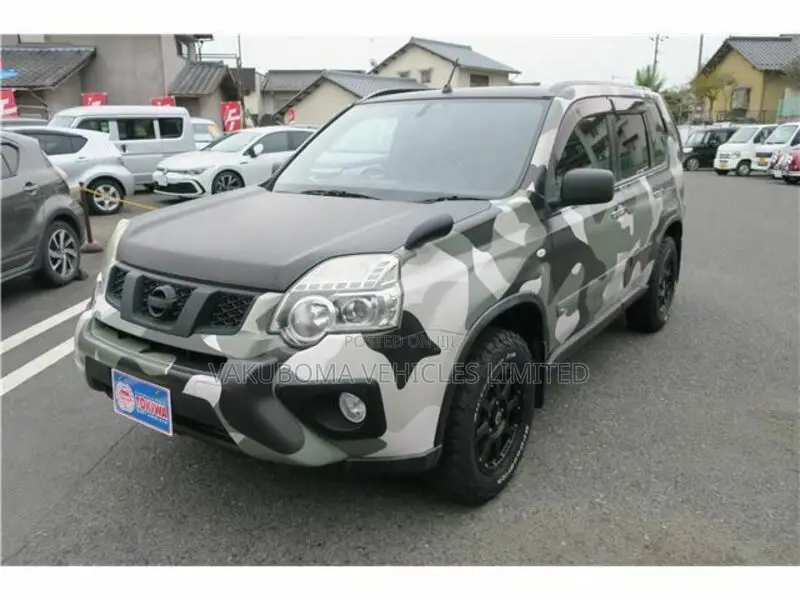 Nissan X-Trail 2011 Green