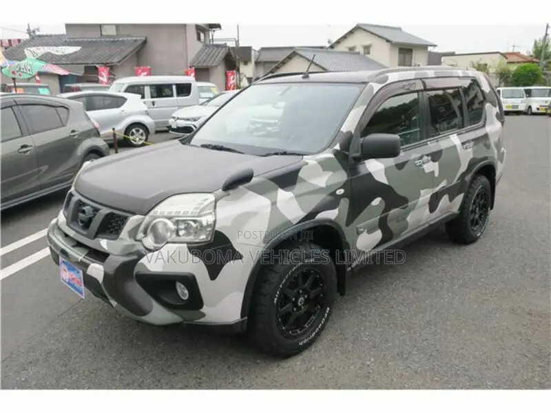 Nissan X-Trail 2011 Green