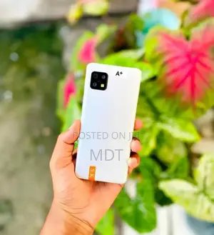 Photo - Sharp Aquos Sense6 64 GB White