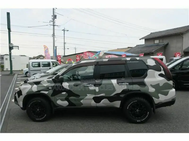 Nissan X-Trail 2011 Green