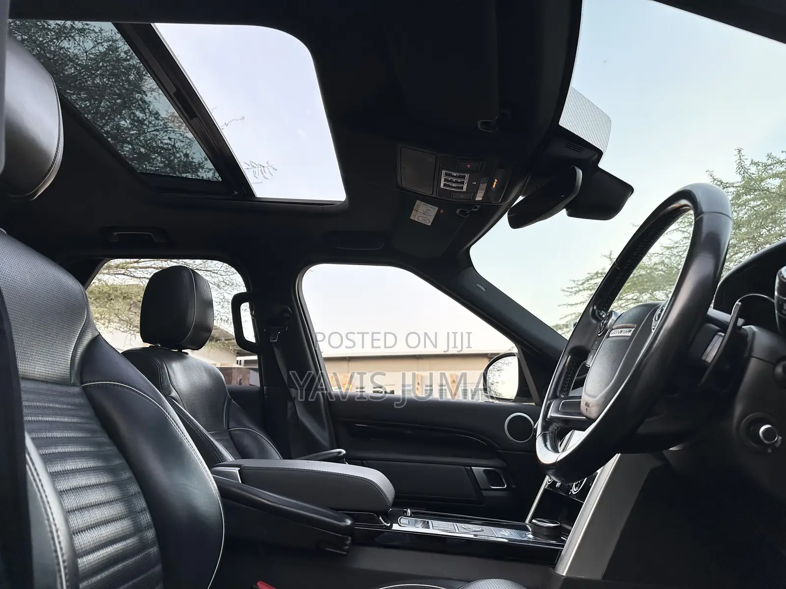 Land Rover Discovery 2018 White