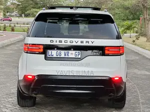 Land Rover Discovery 2018 White