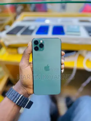 Apple iPhone 11 Pro Max 64 GB Green