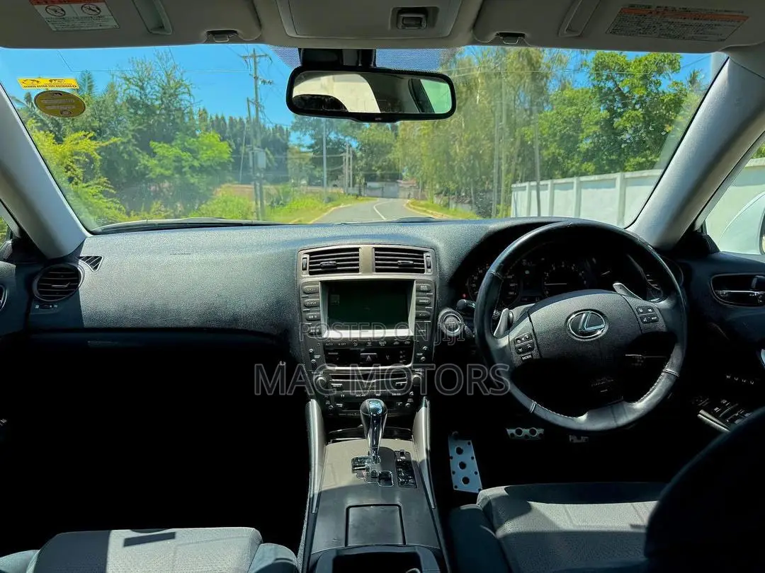 Lexus IS 250 AWD 2006 White