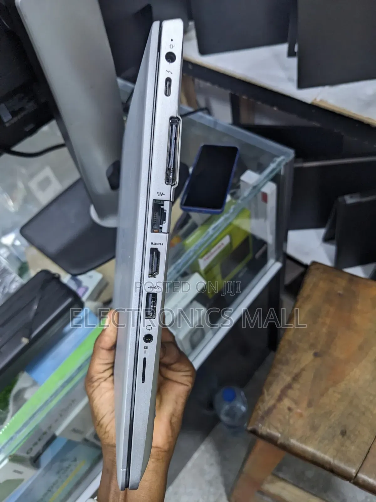 Laptop HP EliteBook 830 G5 8GB Intel Core I7 SSD 256GB