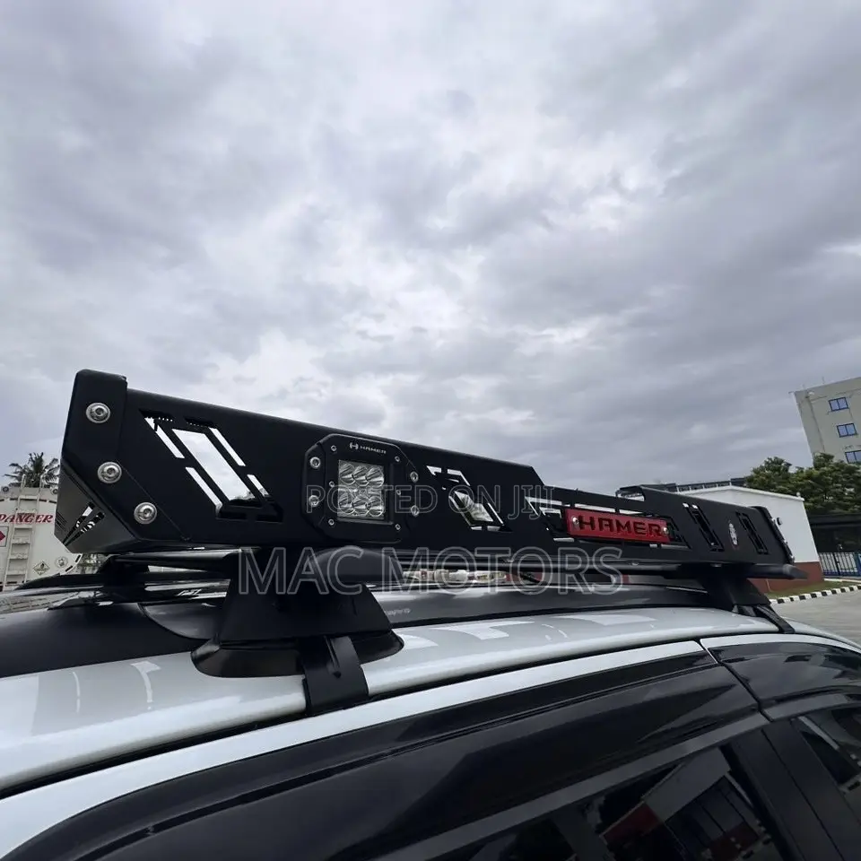 Toyota Hilux 2023 White