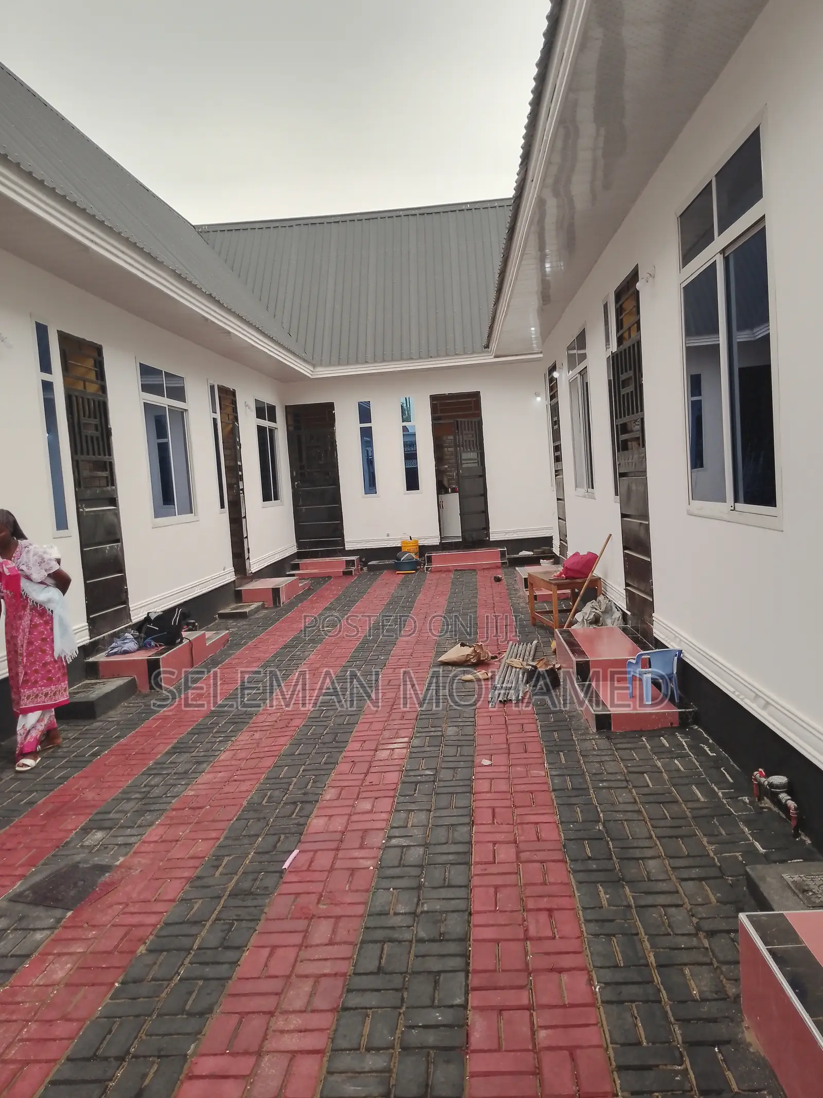 Furnished 8bdrm House in Biriani Real Estate, Mbagala for sale