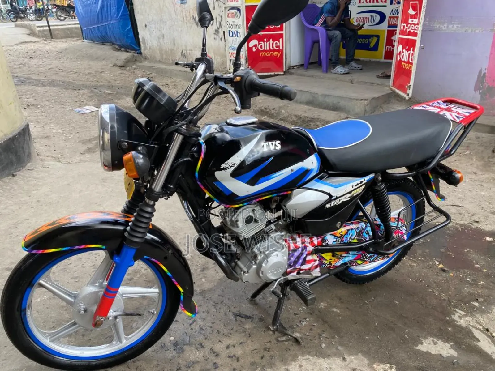 TVS HLX 125 2024 Black