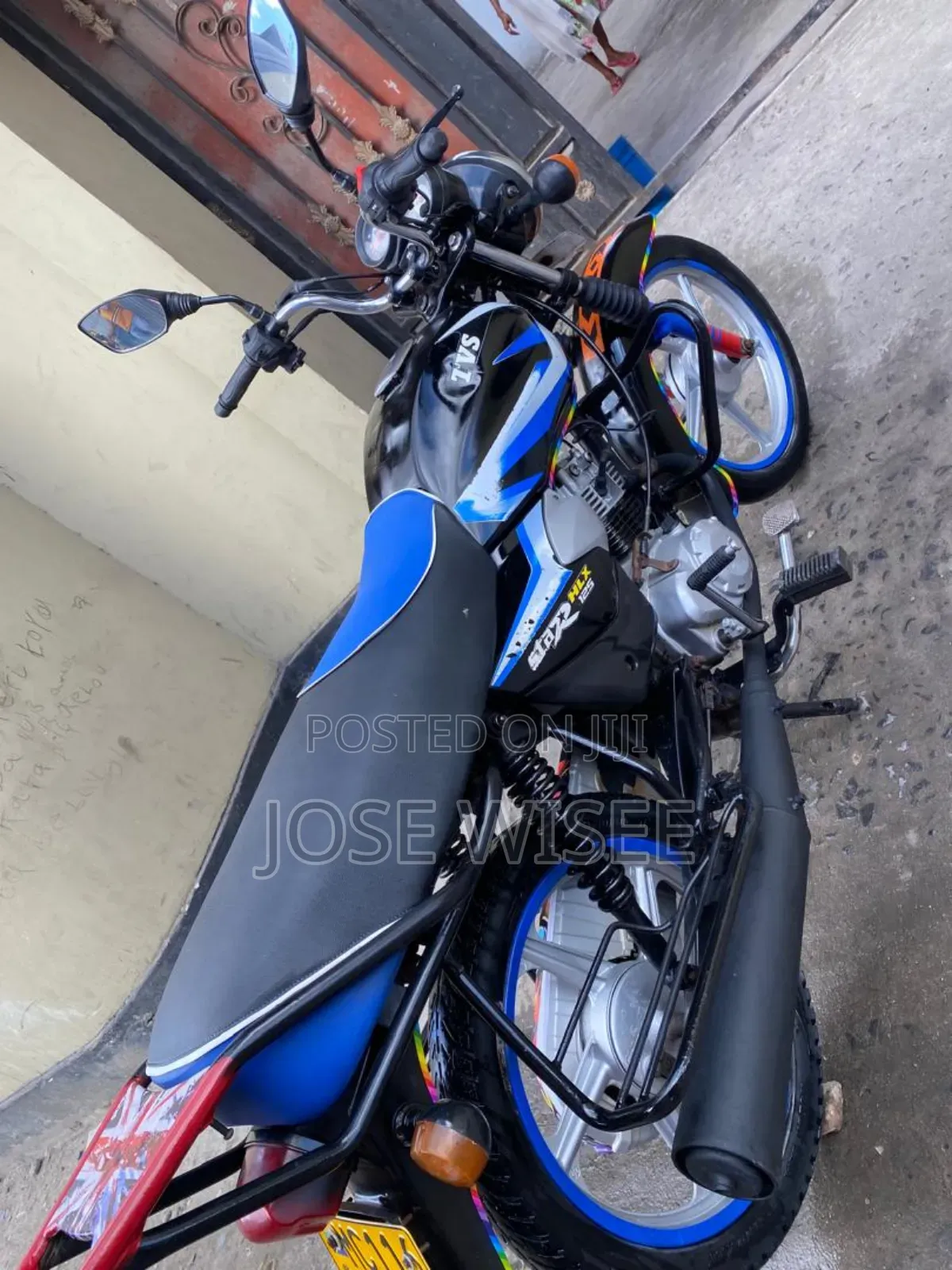 TVS HLX 125 2024 Black