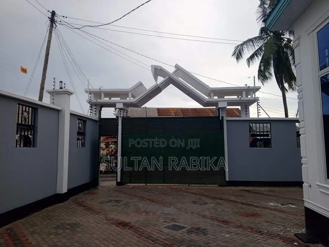 Furnished 4bdrm House in Dar Es Salaam, Chamazi for sale
