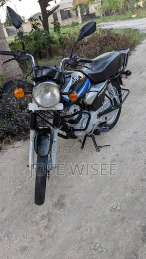 TVS HLX 125 2024 Black