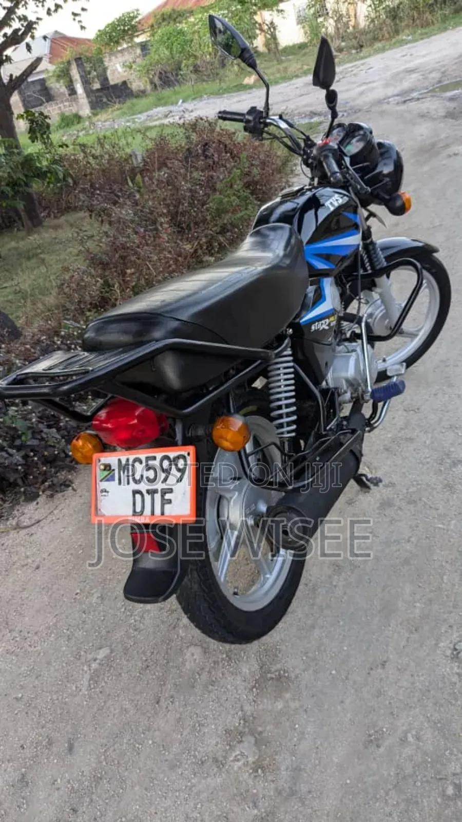 TVS HLX 125 2024 Black