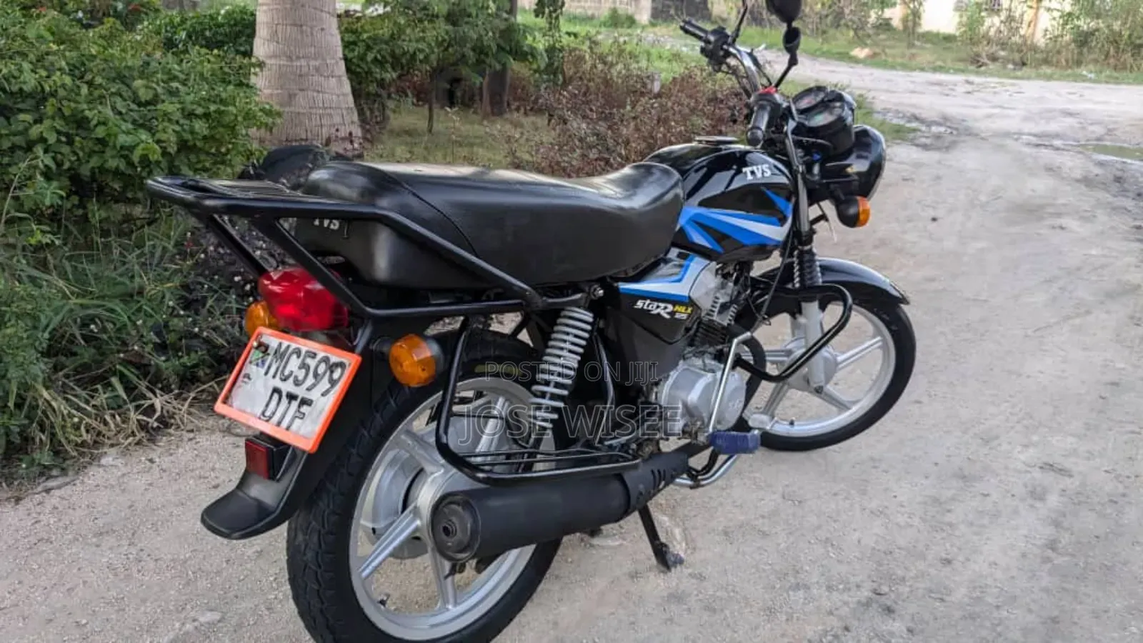 TVS HLX 125 2024 Black