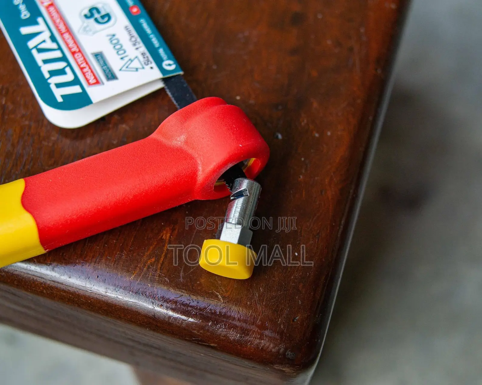 Total Insulated Hacksaw Frame THIJH3001