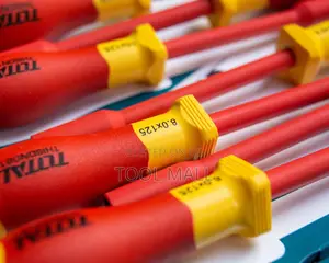 Total Insulated Screwdriver Set