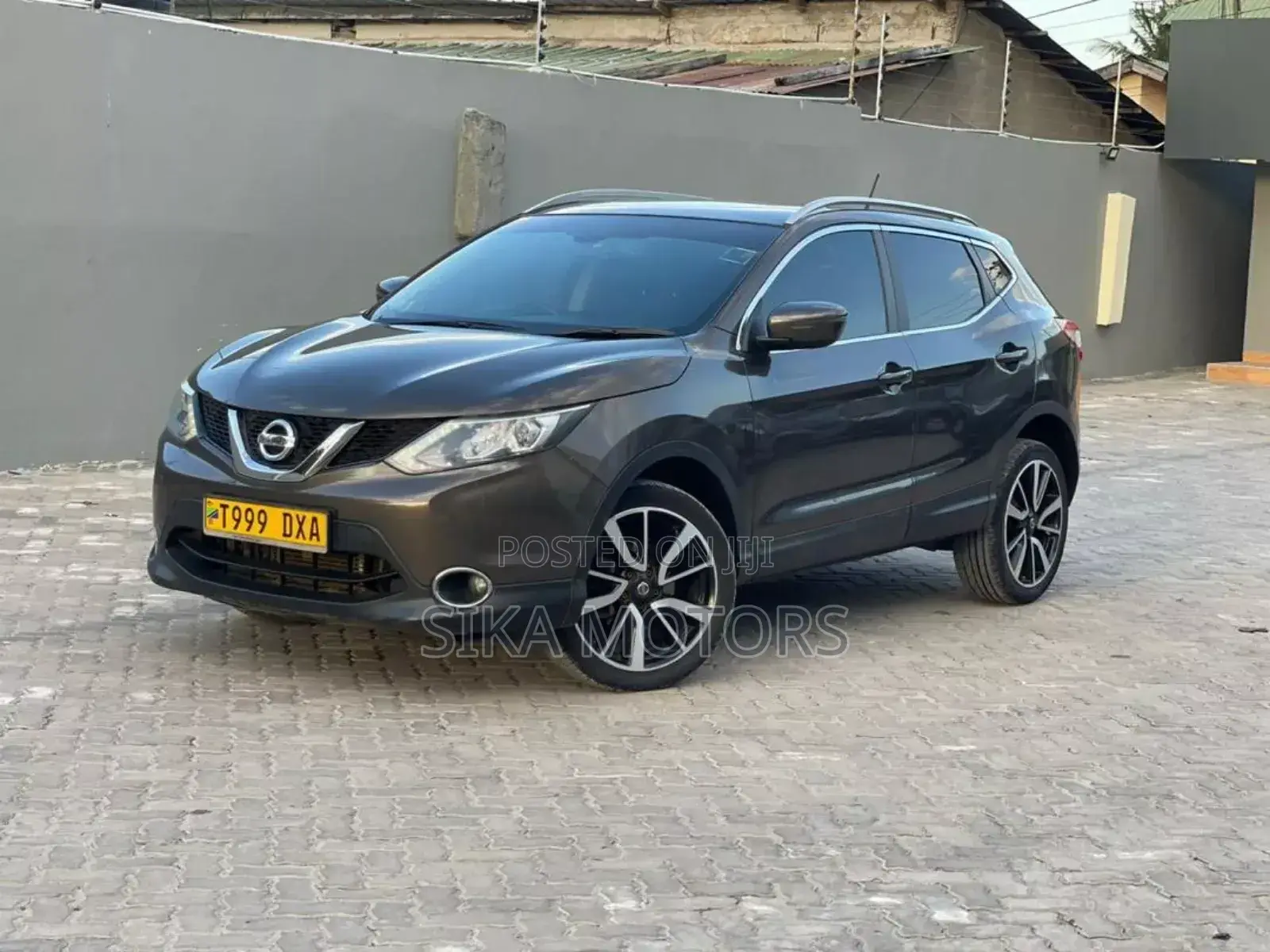 Nissan Qashqai 2016 Brown