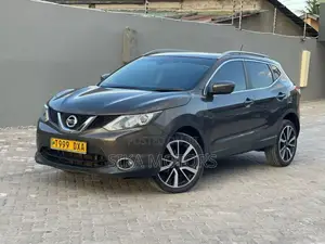 Nissan Qashqai 2016 Brown