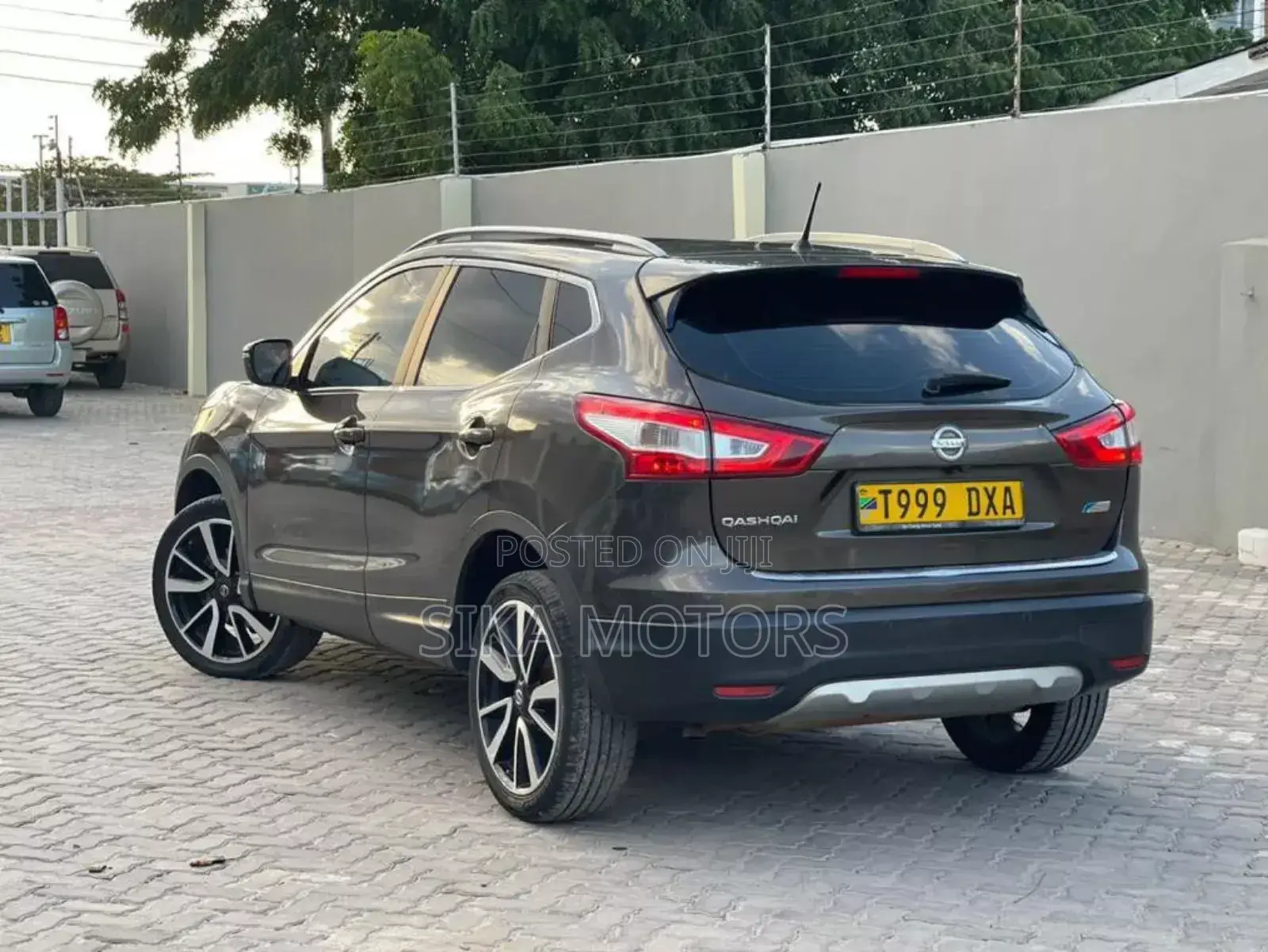 Nissan Qashqai 2016 Brown