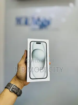 New Apple iPhone 15 128 GB Black