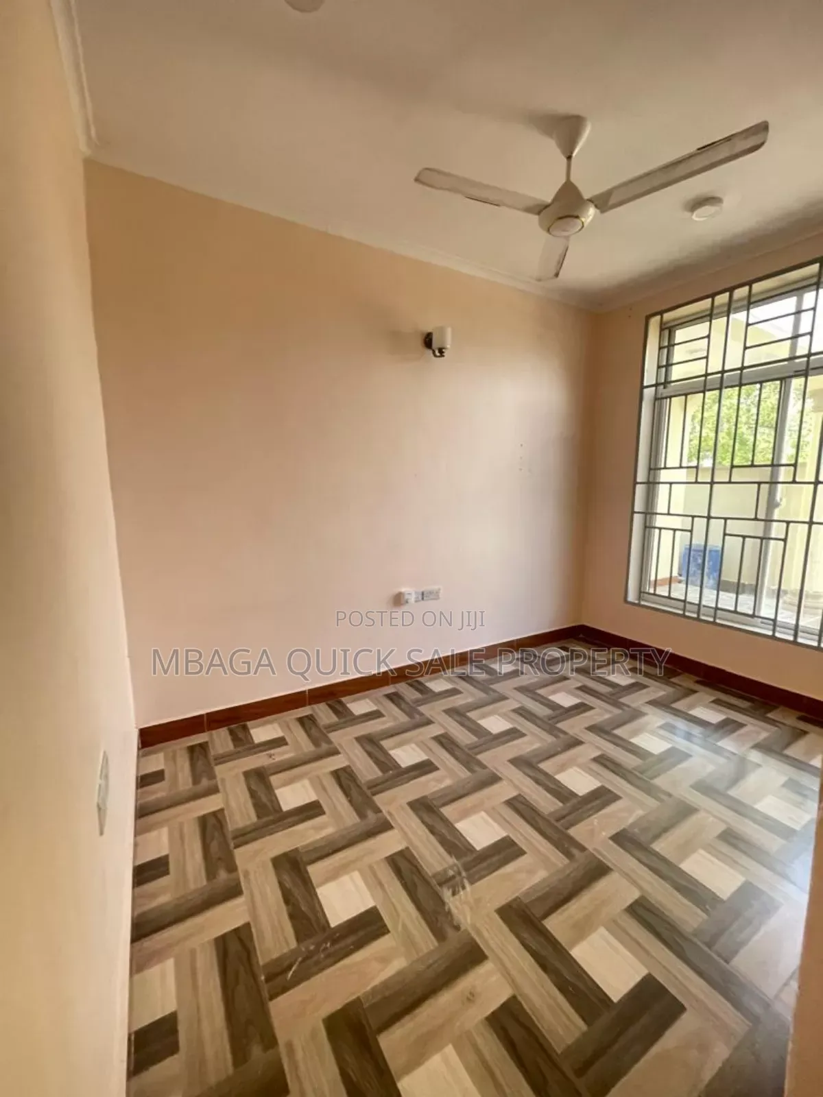 4bdrm Apartment in Ununio Beach, Kunduchi for rent